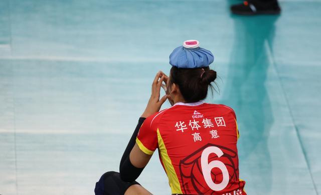女排3小副攻闪耀新赛季联赛,高意张世琦拦网强,曾洁雅进攻硬朗