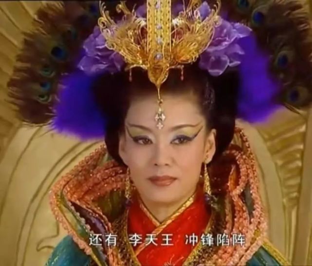 还有《欢天喜地七仙女》里的王母娘娘,也是一个伟大的母亲.