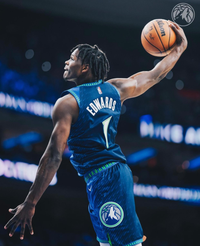 黑哨?76人大战森林狼!恩比德空砍42 14板!个人21次罚球!|恩比德|罚球|