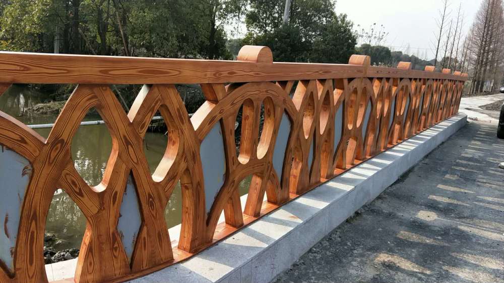 水泥护栏怎们施工才能变成仿木纹护栏?_腾讯新闻