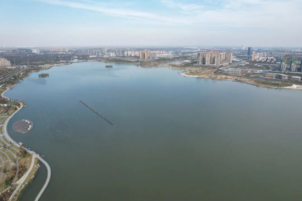 周邊實景圖 市政府投資約57億, 於北區重點打造清河湖人民公園, 目前