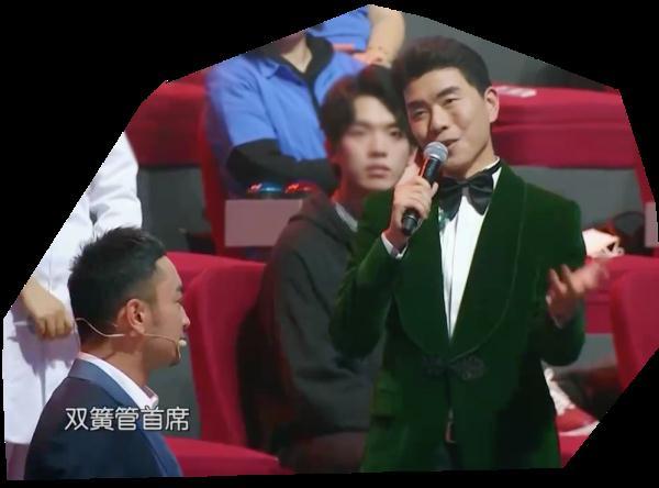 六位待定月冠军将面临挑战飞行员吕晋身穿制服 超帅气质 低