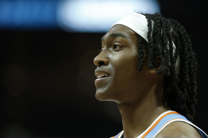 4分,如何防守库里?特伦斯曼:给他足够的身体对抗