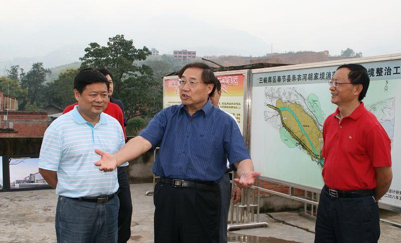 通过甘宇平的调查研究和自己多年工程师的经验,他认为重庆修建水利大