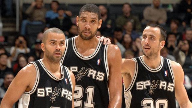 本诺-尤德里 刚退役就当上NBA教练！恭喜了，马刺两冠功臣