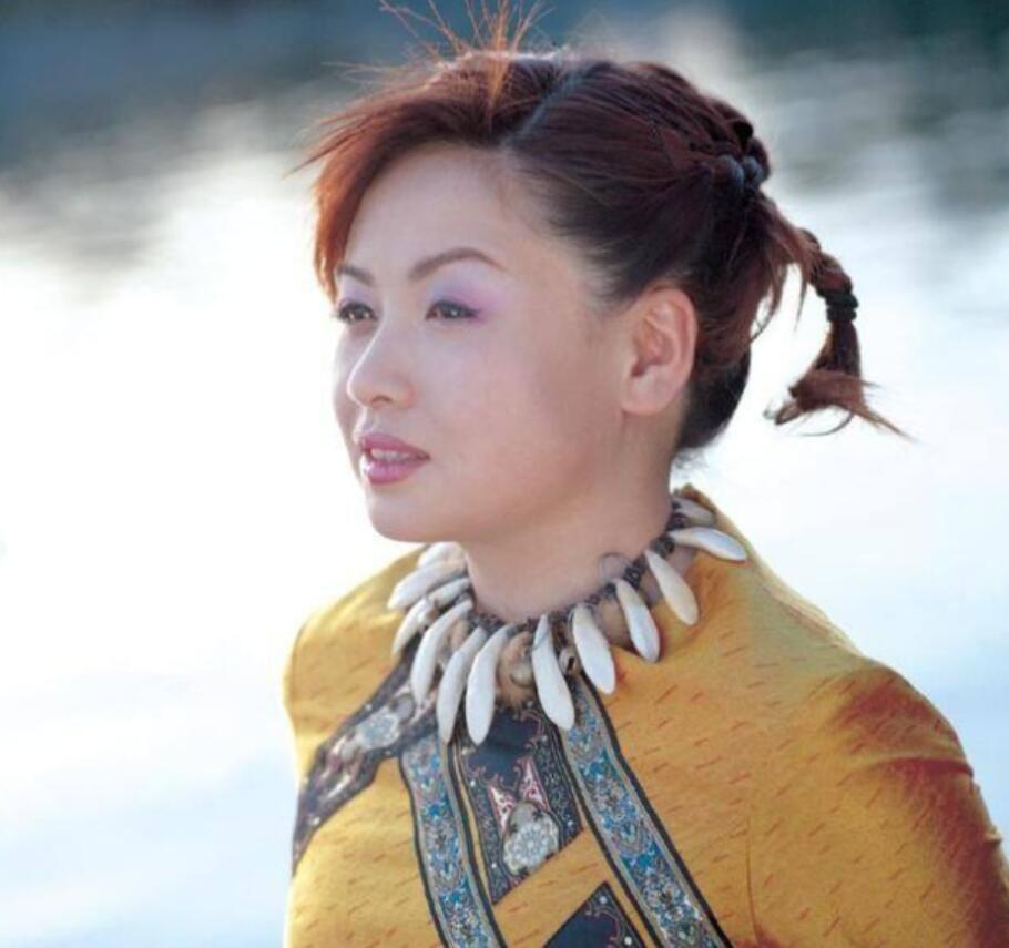 歌唱家李琼:凭《山路十八湾》爆红,一度消失20年,她经历了啥?插图14