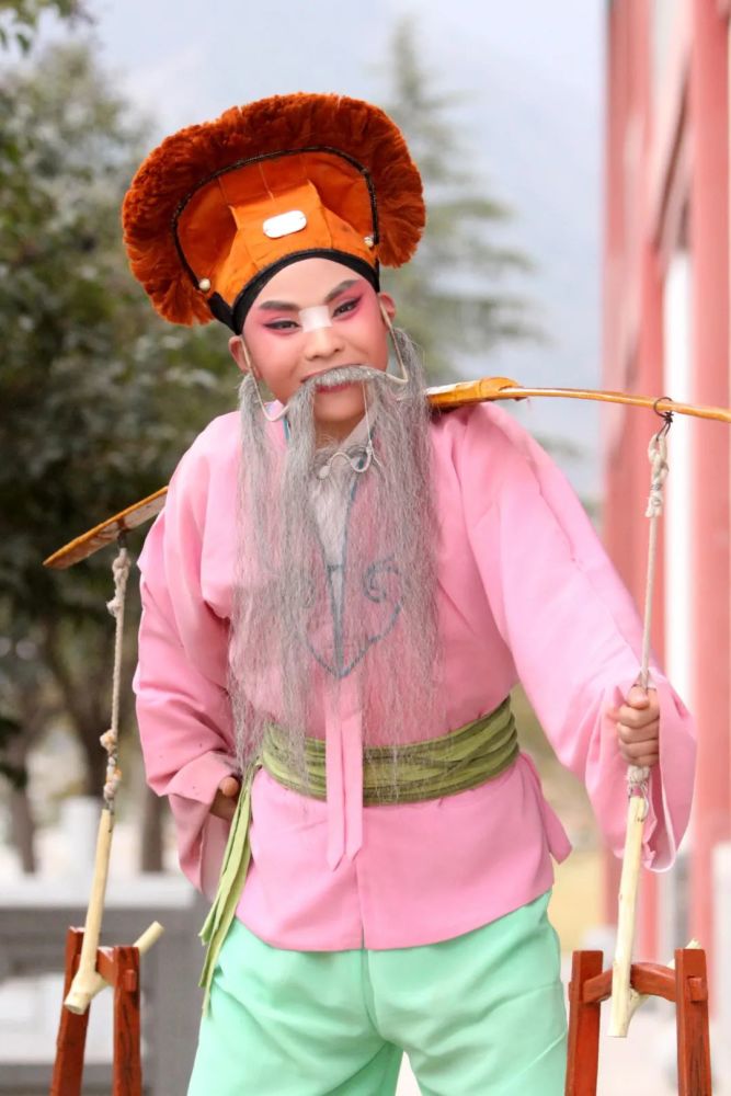 秦腔二十四孝《戏彩娱亲》常戏彩娱双亲喜笑开颜(附精彩音视频)_腾讯