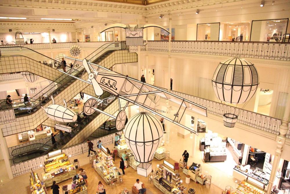 法国购物中心关门是因中国游客?