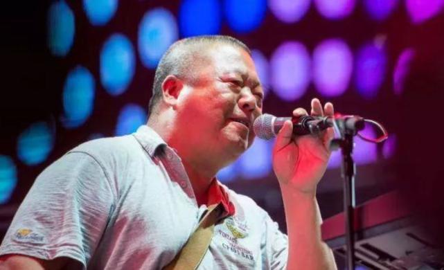 让女友和老婆同时怀孕的超级歌手终究还是逃不过命运的安排