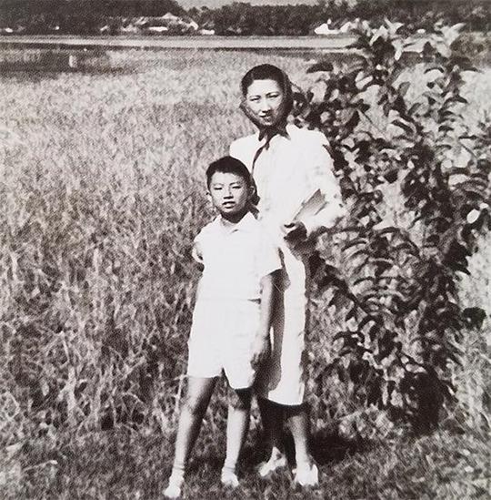 1994年张闾琳代父张学良回乡凭吊张作霖却连乡音也说不出