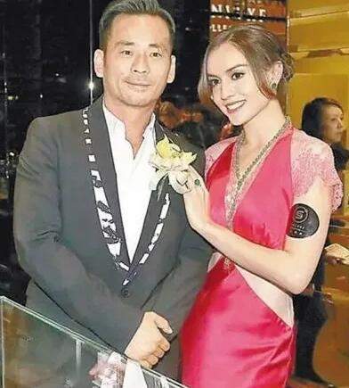 从叠码仔到博彩娱乐大亨,洗米华三角恋终结,最强"小三"成赢家_腾讯