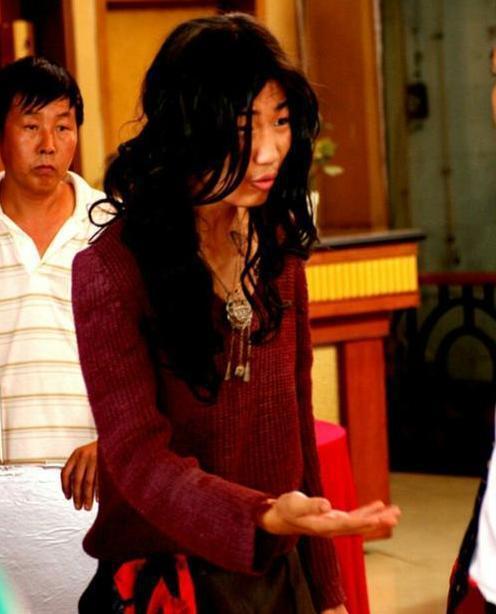 2009年杨锁事件23岁小伙活活饿死家中懒人吃饼的现实版