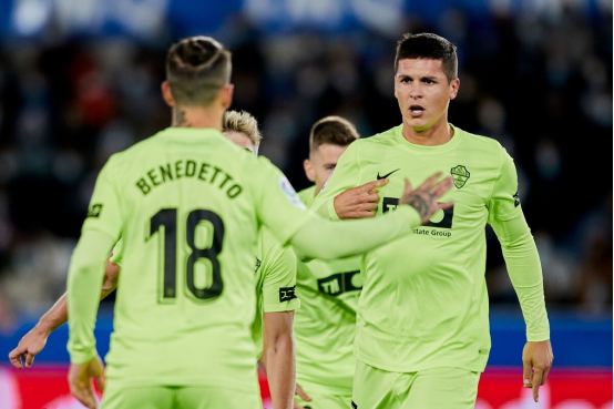 西甲:奥萨苏纳vs埃尔切,客队喜迎新主帅,奔牛5轮不胜状态差