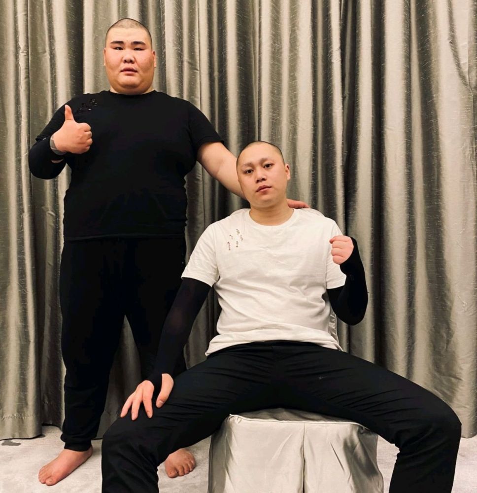 刘二狗ks账号突然消失,直播时风趣幽默,喜提新车劳斯莱斯_腾讯新闻