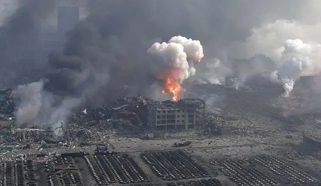 外界不利的条件(如明火,静电,高温等)下,会引起火灾,爆炸等事故的发生