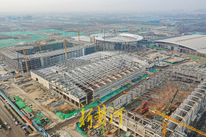 济南绿地国博城会展中心加快建设首批6个场馆月底将建成
