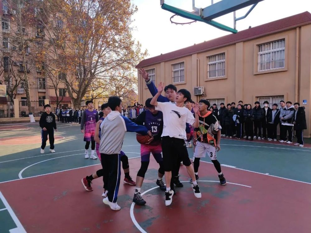 篮球场上青春飞扬――青岛电子学校第18届校园体育节篮球赛新赛季！