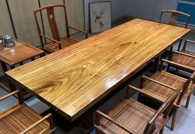 怎么样才能买到一张合适的实木大板茶桌