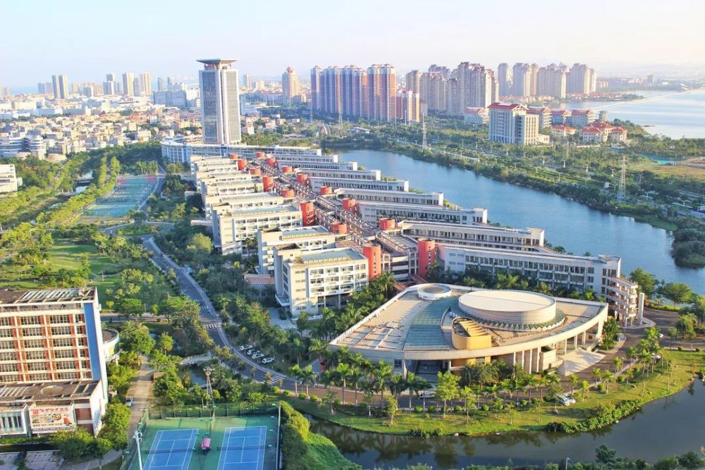 2003年9月8日, 厦门理工学院开工建设,全面拉开了集美文教区开发建设