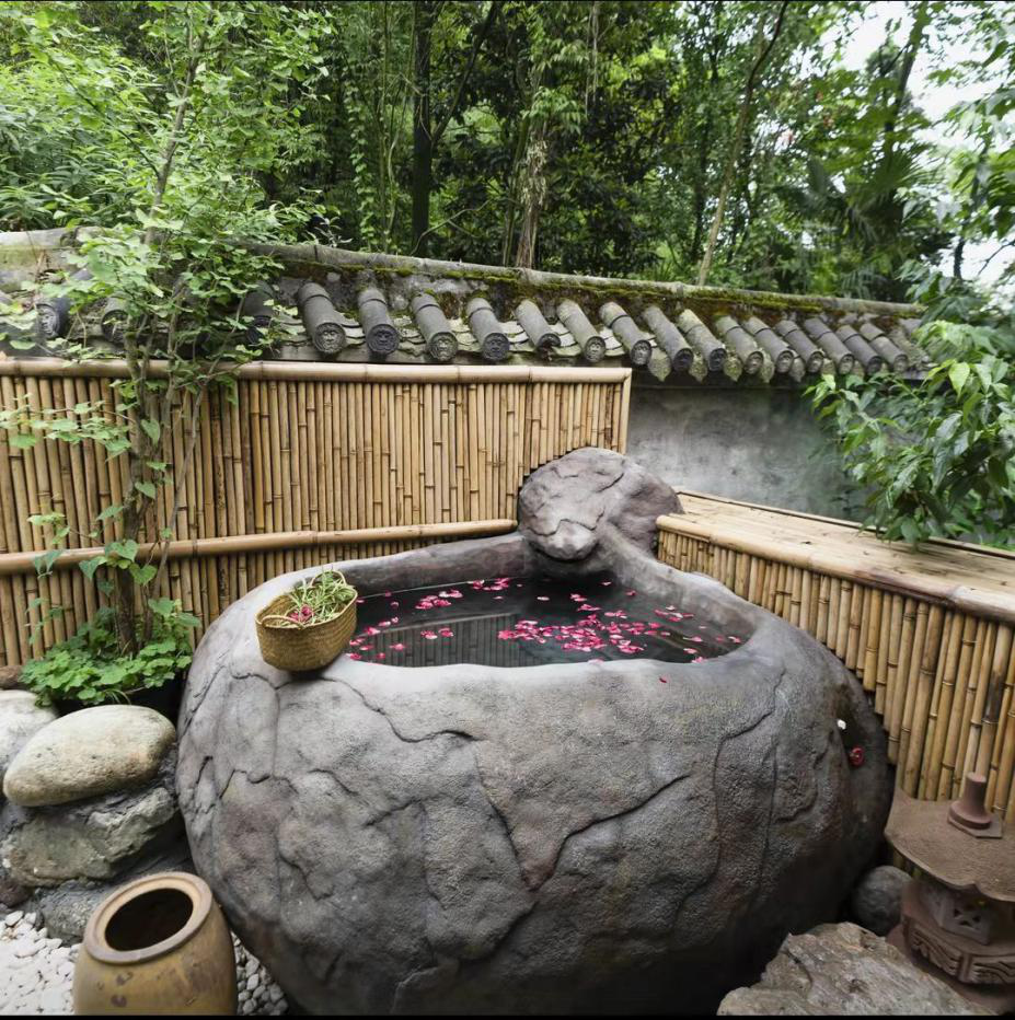 都江堰泡汤指南城区最全温泉攻略洞穴泡池主题私汤一个都不少