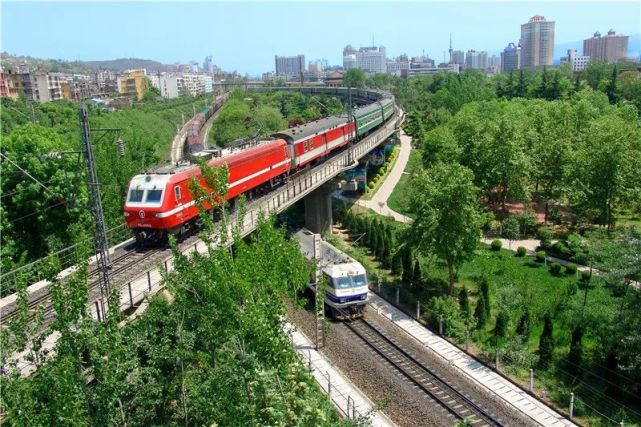 【行走西秦大地 重温百年党史】蜀道从此成通途——宝成铁路建设往事_腾讯新闻