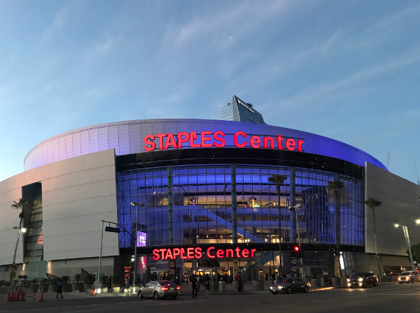 经典不再,辉煌见证,重温斯台普斯球馆的12场经典比赛