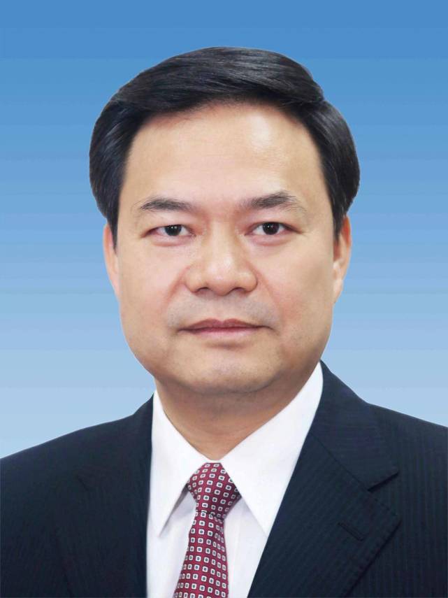 男,壮族,1965年9月生,在职研究生,中共党员,现任广西壮族自治区党委