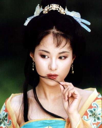 但苏小小终究没有等到鲍仁,更没有等到她的阮郎.