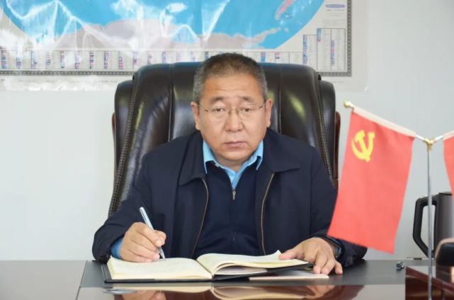 贯彻全会精神在森工柴河林业局有限公司党委书记董事长赵阳走出生态与