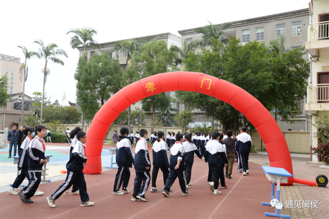 她走进闽侯荆溪中学,带来一堂有温度的德育课