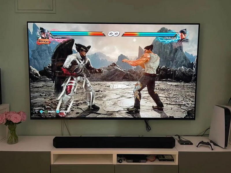 客厅一台索尼大师系列xr-83a90j特别惹眼,这台电视有4个hdmi口,其中2