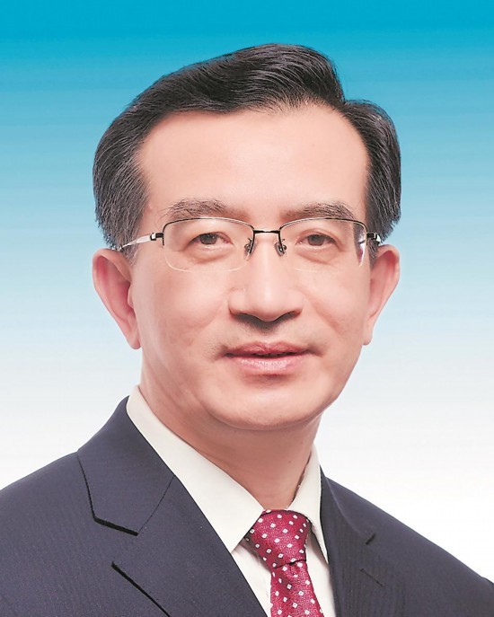 中共福建省第十一届委员会常委简历