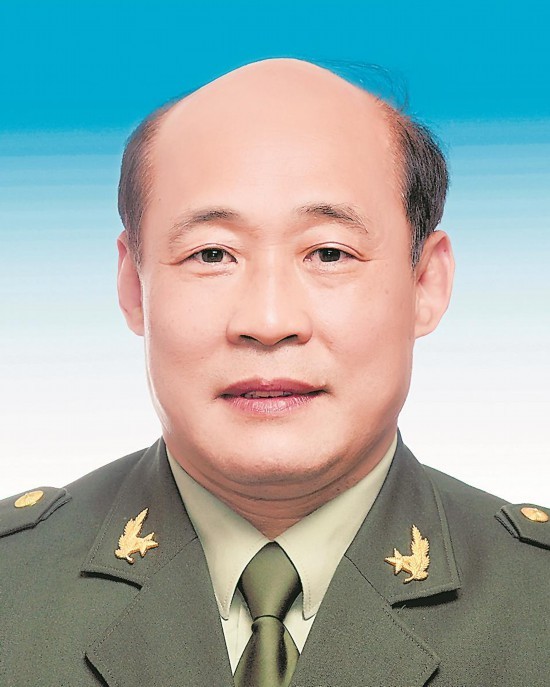 中共福建省第十一届委员会常委简历