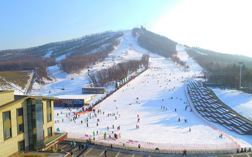 北京滑雪温泉度假村图片
