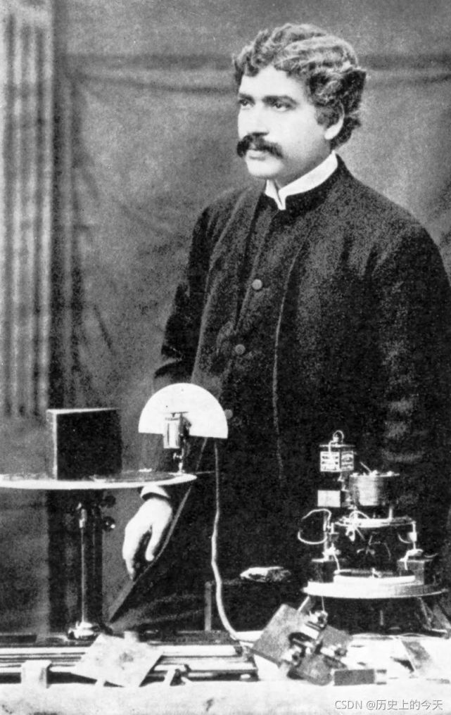 jagadish chandra bose 出生于 1858 年 11 月 30 日,是生物学家,物理