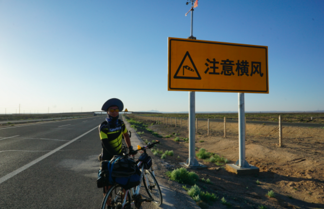 高速公路上的"隐形杀手,遇到横风该怎么办?