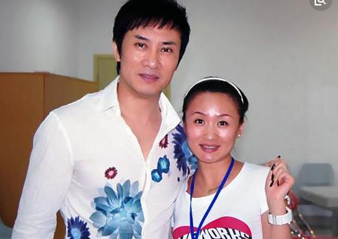 军旅歌手江涛穷小子娶富家女走红后不变心始终把妻子当成宝