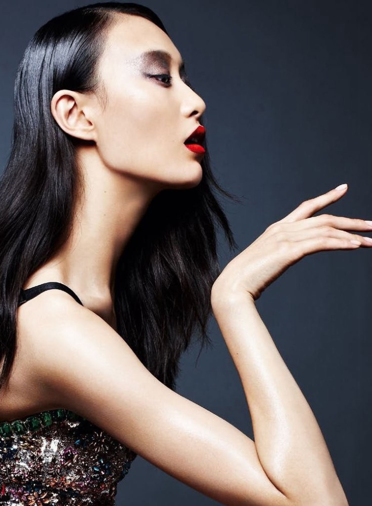 甄锡甄锡,官方身高174cm,1985年7月4日生于广西柳州.