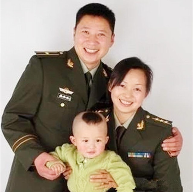 耿菊花扮演者:曾是女子特警队少尉,拒50万年薪,转业成反恐精英