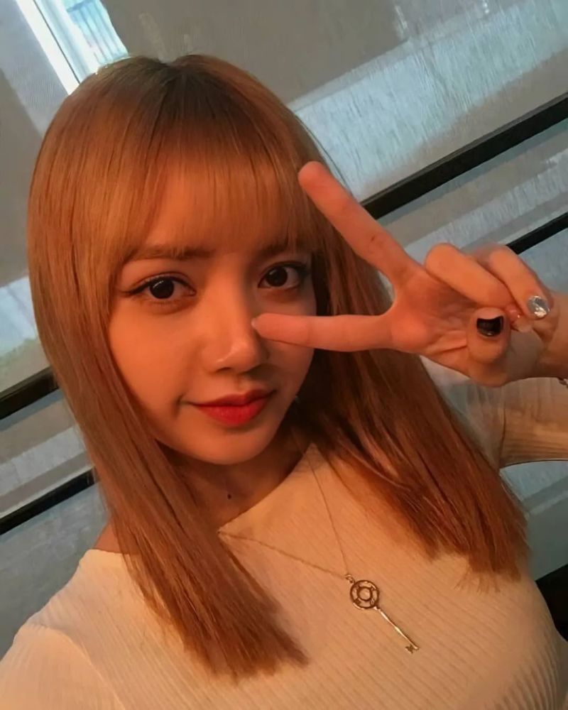 lisa美图合集-莎莎放个假不用太担心,肯定马上就会好起来啦!