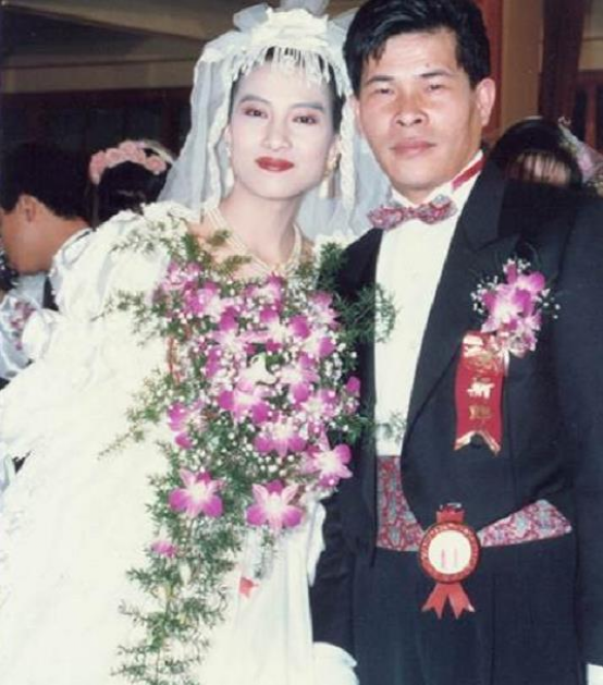 家有仙妻30年四位主演无人问津三位龙套配角大红大紫