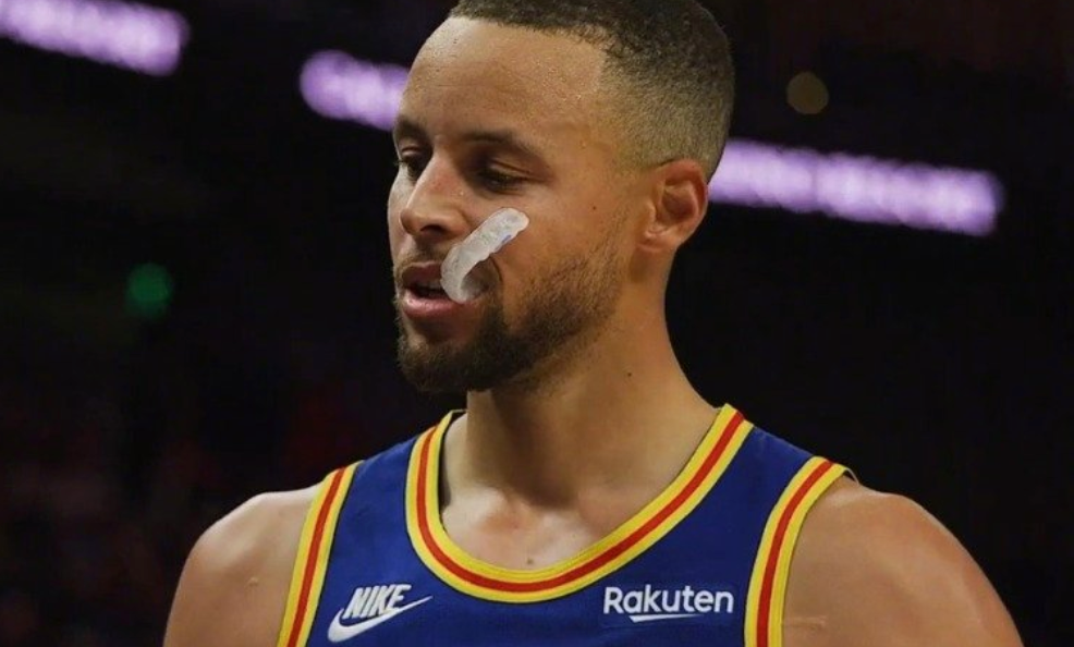 nba 无论明天打成怎样！库里月最佳跑不了了！这荣誉为他MVP定下基调