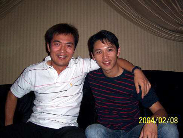 央视著名体育主持人黄健翔:离婚15年,现在生活状况怎样?