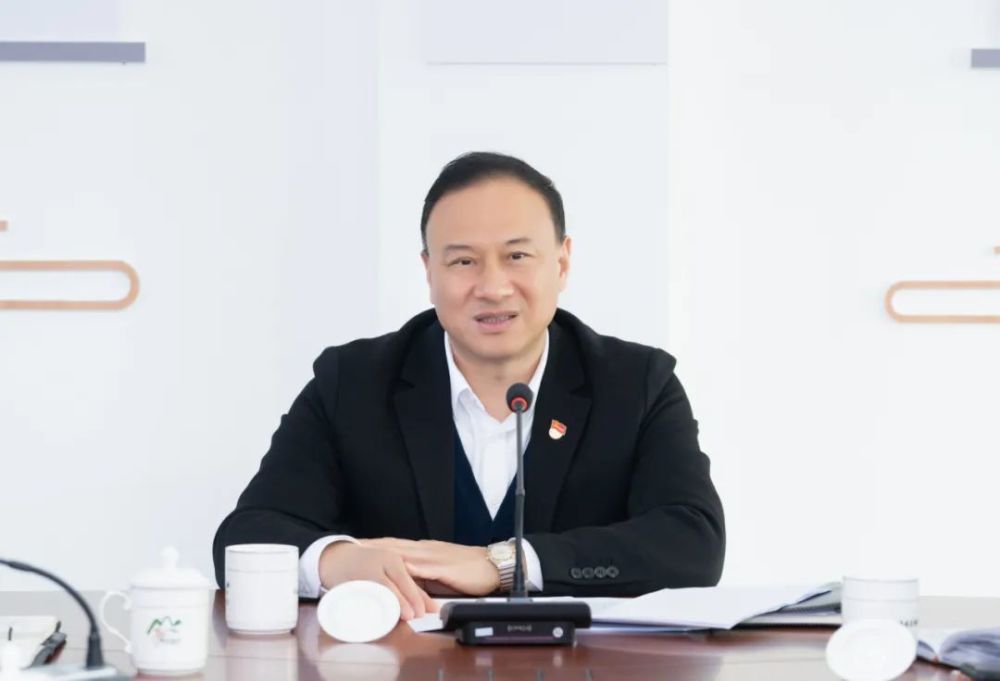 以百年奋斗密码再铸港区更大荣光 冯中海赴乍浦镇雅山社区宣讲党的