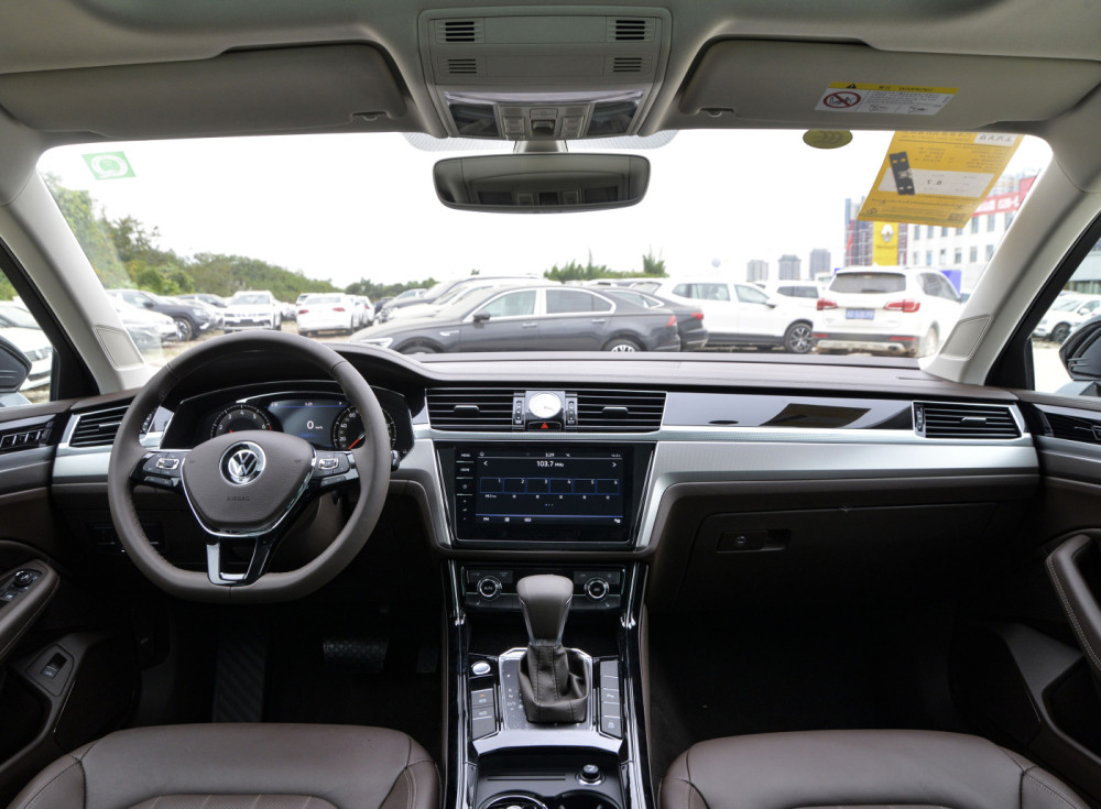 立足国际化的全新智能旗舰SUV，小鹏G9全球首发亮相路人盘在饭圈