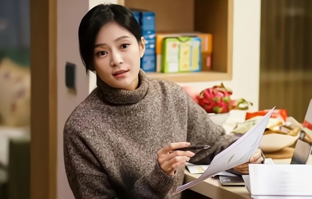 相恋五年的凤凰男,与我分手半年后订婚,他的朋友圈让我庆幸不已|丁娜