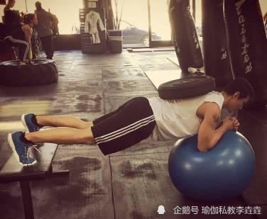 平板支撑练习中如果“翘屁股”就一定是错了吗！