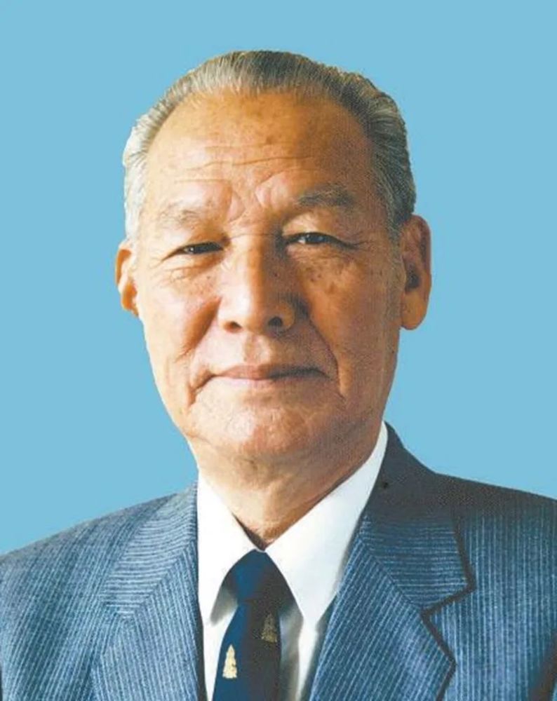 武警部队第二任政委,曾担任公安部部长,官至副国级,享年96岁