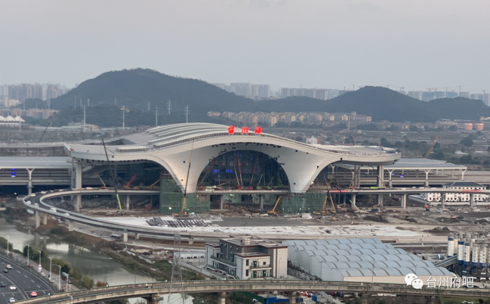 是杭臺高鐵,台州市軌道交通s1線和s2線的換乘點,站場規模為4站臺10線.