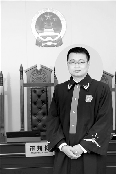 法官陈广慧法官颜君法官张琦法官李瑶瑶法官助理杨洁